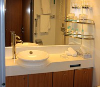 Celebrity Century: Kabine, Bad