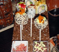 Sehr ungewöhnlich präsentiert: Sushi Lollipop