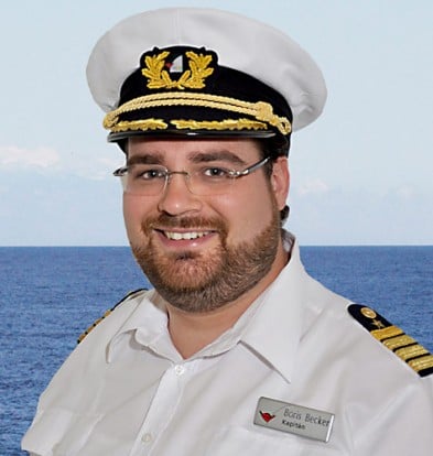 Um Mißverständnisse von Anfang anszuschließen: Das ist Boris Becker, der Kapitän.