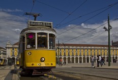 Die berühmte Straßenbahn von Lissabon