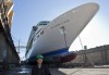Cruisetricks.de-Autor Franz Neumeier im Trockendock der Navantia-Werft in Cadiz