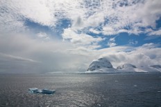 Bucht vor der Einfahrt zum Lemaire-Kanal