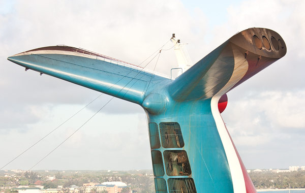Investitionen für geringeren Schadstoff-Ausstoß bei Carnival, aber auch Cunard, HAL und Princess