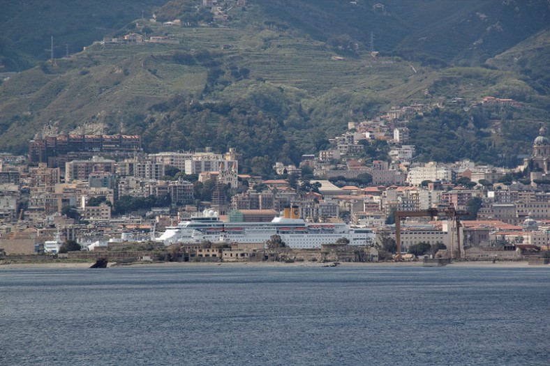 Messina mit Costa Classica