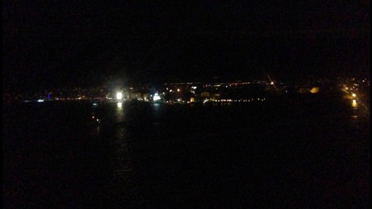 Meerenge der Dardanellen bei Nacht