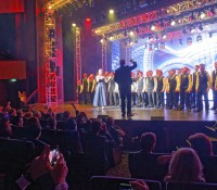 Taufpatin Emma Wilby singt "Fireworks"