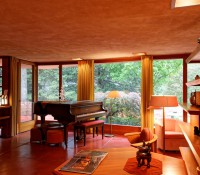 Kenneth Laurent House