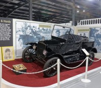 Auto aus einem Laurel-and-Hardy-Film