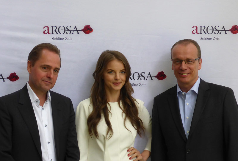 Markus Zoepke, Yvonne Catterfeld, Jörg Eichler bei dr Katalog-Präsentation in München
