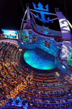 Aqua Theater der Allure of the Seas