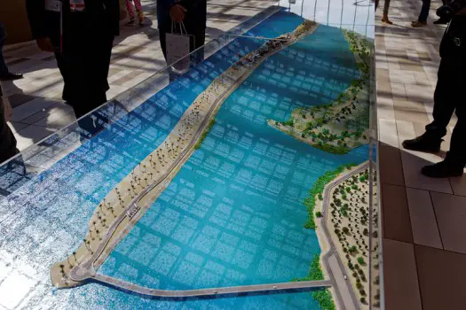 Modell des neuen Kreuzfahrt-Resorts auf Sir Bani Yas Island im Kreuzfahrt-Terminal Abu Dhabi