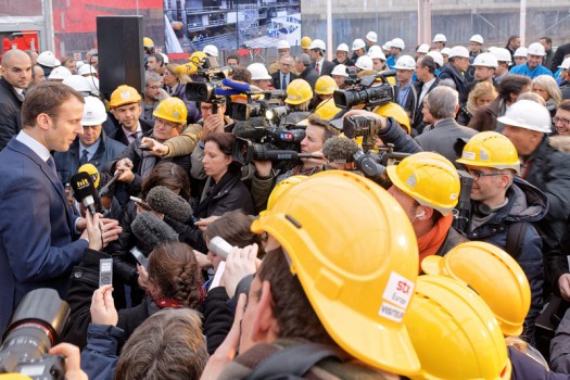 großer Andrand beim Interview mit dem französischen Wirtschaftsminister Emmanuel Macron