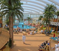 Im Beachclub war am zweiten Seetag Entspannung angesagt