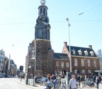 Der historische Münzturm in der Amsterdamer Altstadt
