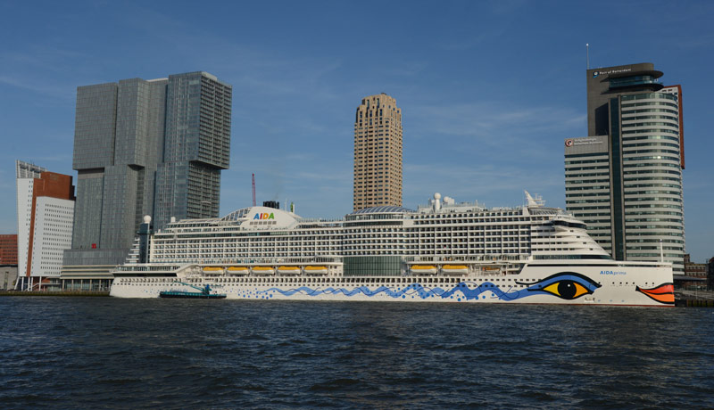 Heute legen am Cruise Terminal Rotterdam die Kreuzfahrtschiffe an