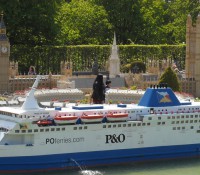 Im Park Mini-Europe sind die Wahrzeichen Europas im Maßstab 1:25 nachgebaut