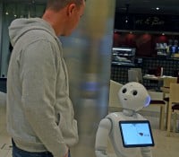 Unwiderstehlich, der Roboter Pepper.