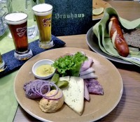 Bayrische Spezialitäten im Brauhaus