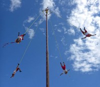 Die "Voladores de Papantla" in Costa Maya