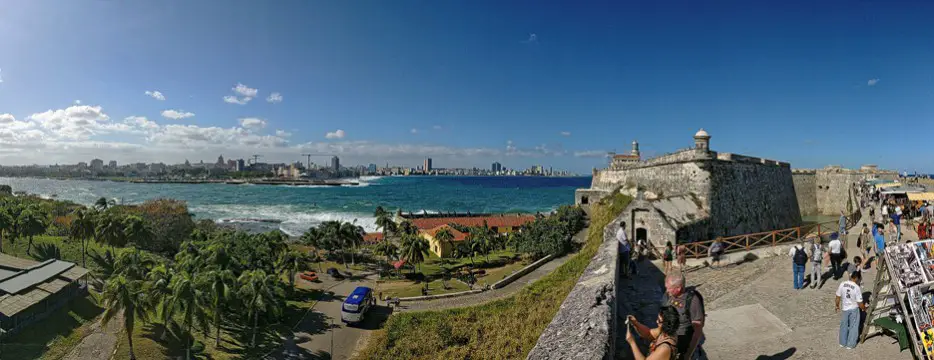 Blick auf Havanna von der Festung Castillo de los Tres Reyes del Morro 