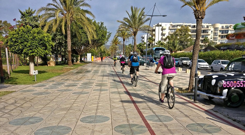 Mit dem Fahrrad unterwegs in Ibiza Stadt