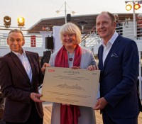 Douglas Ward, Produktmanagerin Gabi Haupt und CEO Karl J. Pojer