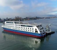 Ventus Australis kurz nach ihrem Stapellauf in Chile (Bild: Australis Cruises)