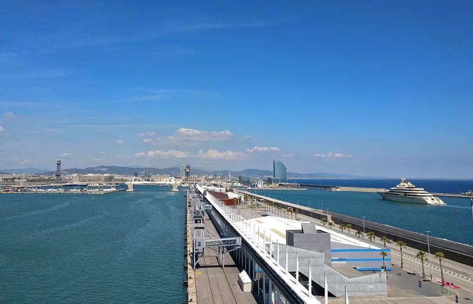 Kreuzfahrt-Hafen Barcelona - Moll Adossat