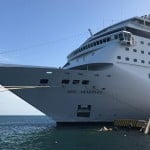 Die MSC Armonia zurück in Roatan