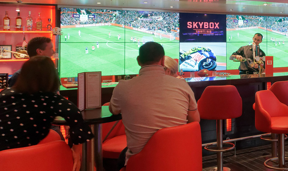 Wer Klischees sucht, findet sie auch, beispielsweise in der Sports Bar ...
