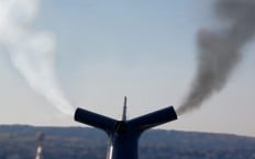 Schiffsschornstein (Fotomontage)