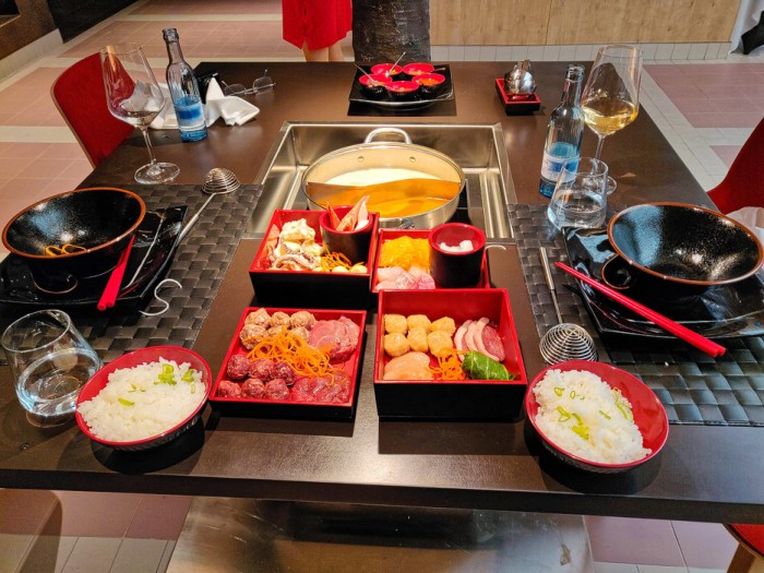 Sushi House und Hot Pot