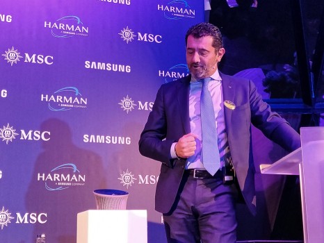 CEO MSC Cruises Gianni Onorato und "Zoe"
