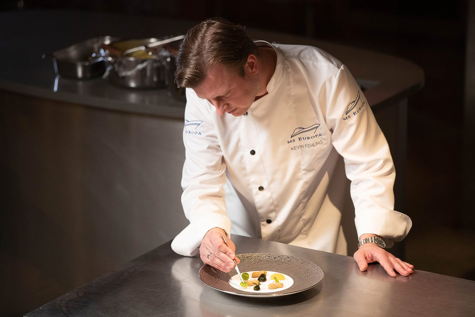 Kevin Fehling (Bild: Hapag-Lloyd Cruises)