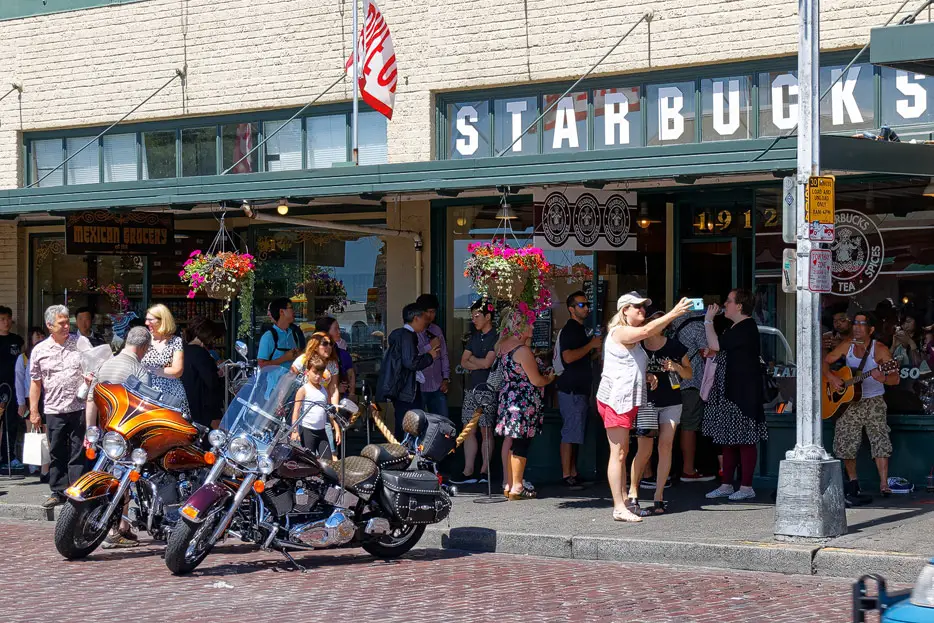 der erste Starbucks-Laden