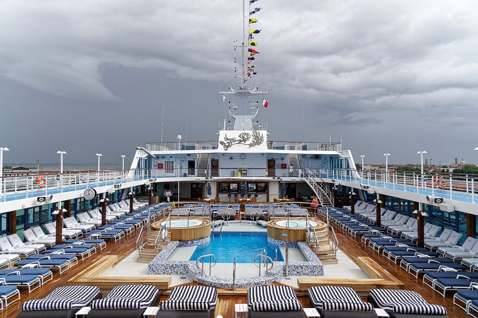 Pooldeck