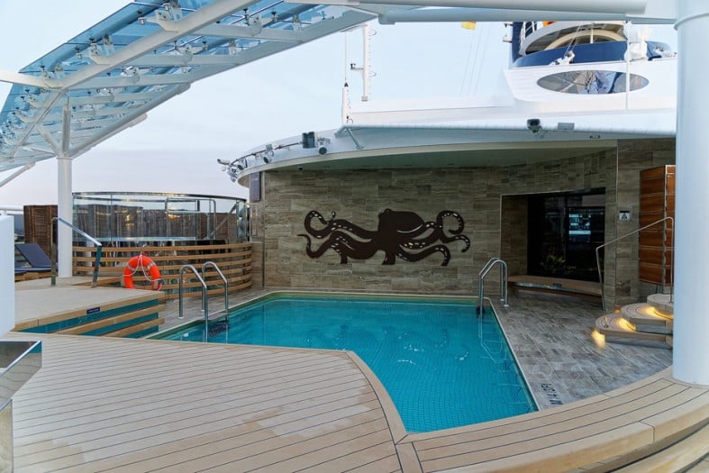 Yacht Club Sonnendeck