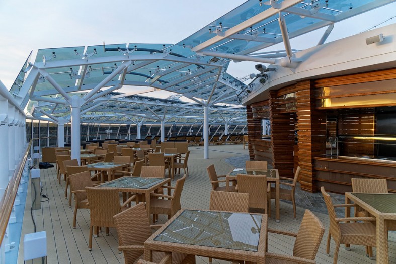 Yacht Club Sonnendeck