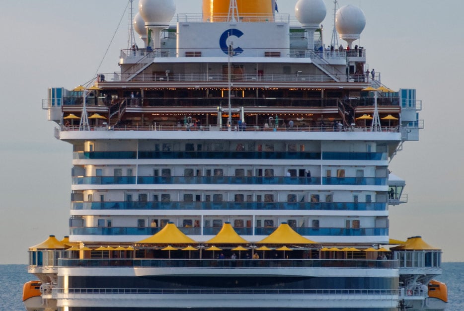 Umlaufende Promenade, Blick von hinten