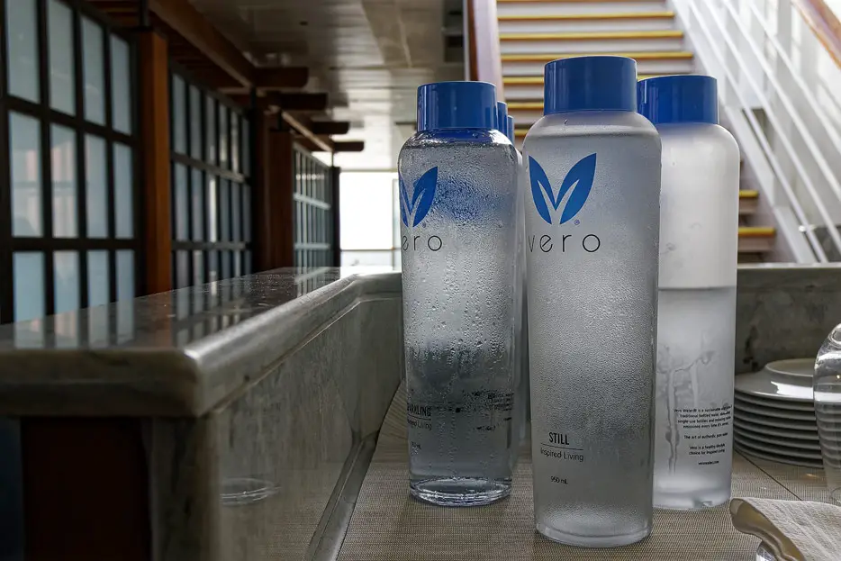 Vero-Wasserflaschen