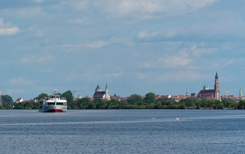 Nicko Vision auf der Donau bei Straubing