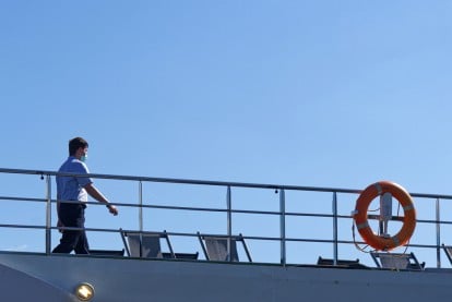 Mundschutz auf Kreuzfahrtschiff