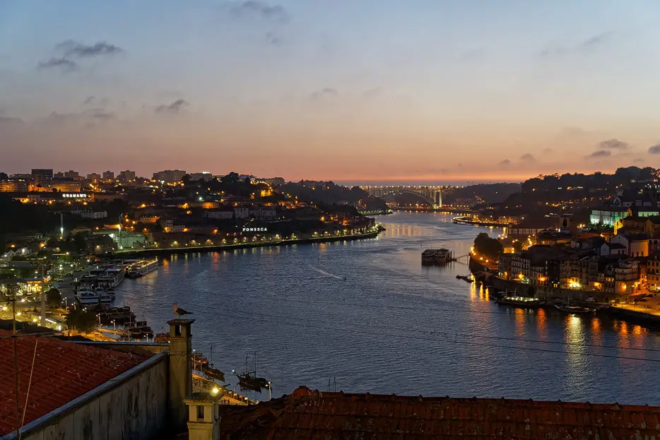 Sonnenuntergang in Porto, Blick von der „Dom Luís I“-Brücke
