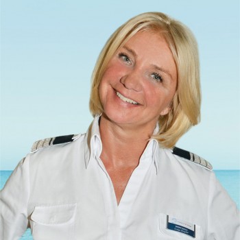 Kreuzfahrtdirektorin Wiebke Busch (Bild: TUI Cruises)