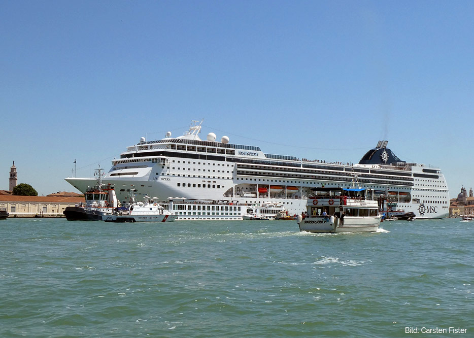 Unfall der MSC Opera und River Countess am 9. Juni 2019 in Venedig (Bild: Carsten Fister)
