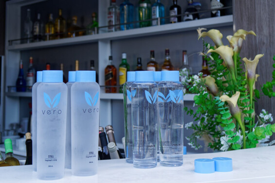 Vero-Wasser, mit und ohne Kohlensäure