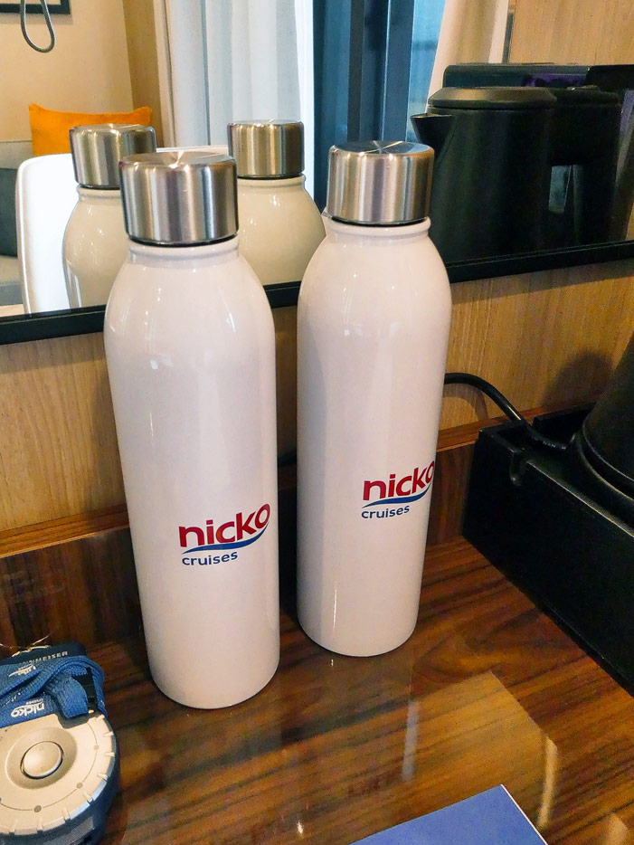 Nicko-Trinkflaschen