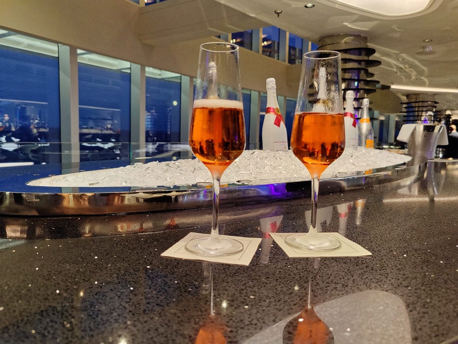 Champagne Bar, Atrium