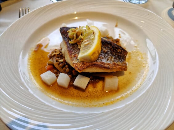 Waterfront-Restaurant