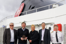 Hurtigruten-CEO Daniel Skjeldam erhält Ehrenpreis der Vereinigung Deutscher Reisejournalisten